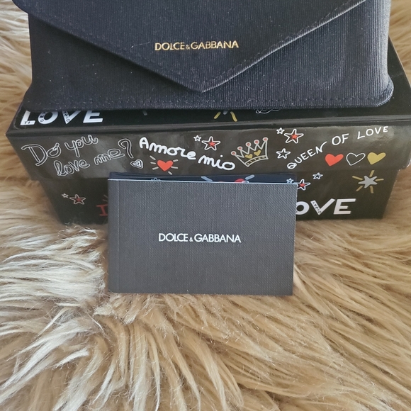 Authentic Dolce&Gabbana Sunglasses - Picture 3 of 11